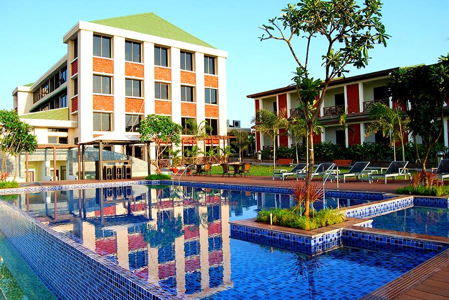 Hotel in Ganpatipule near the Temple