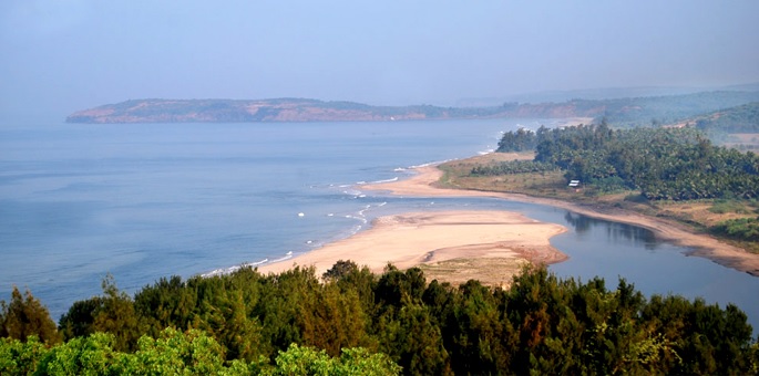 Aare Ware Beach Ganpatipule