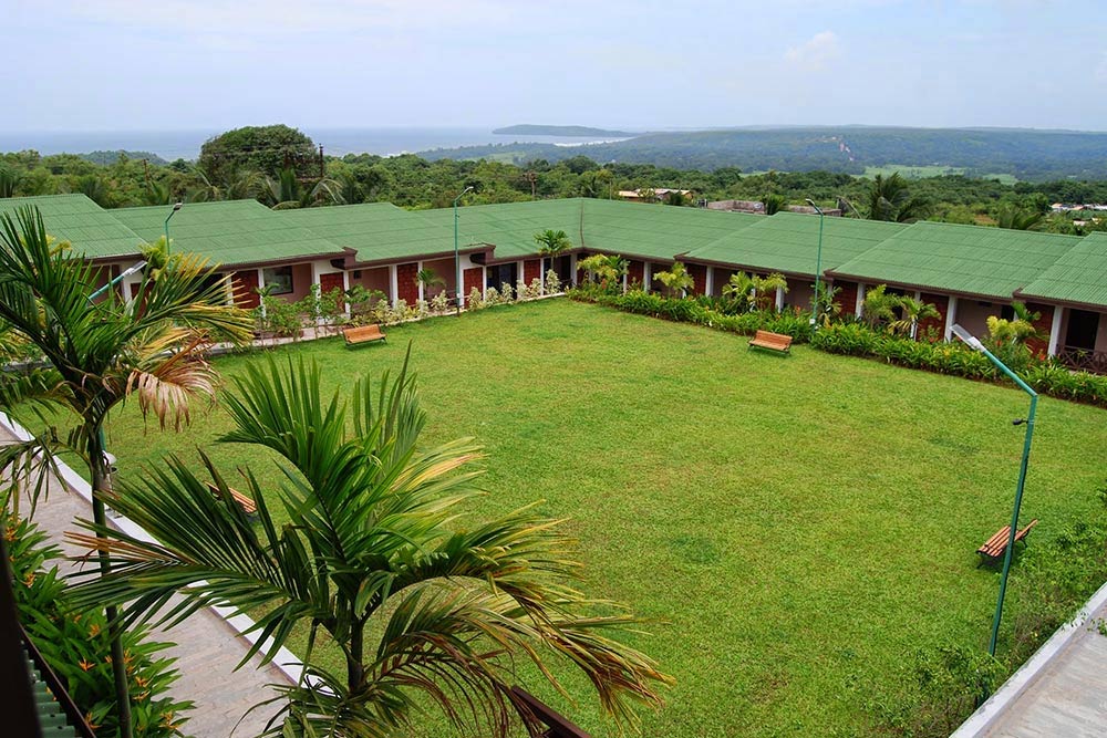 Resorts Near Aare Ware Beach